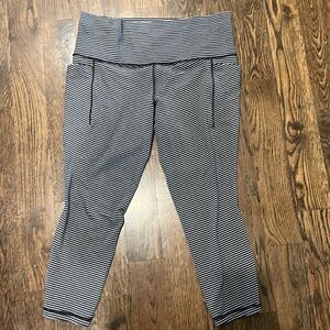 Athleta 7/8 Pocket Leggings